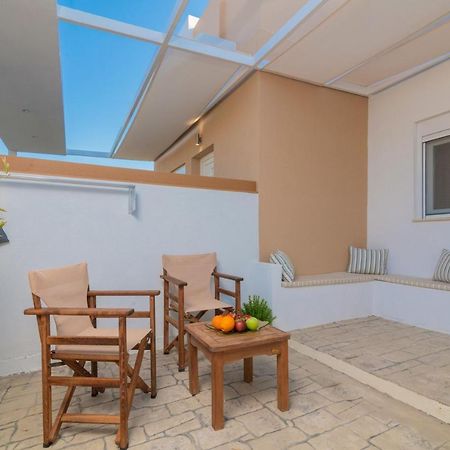 Suncourt Lux Rooms ลากานาส ภายนอก รูปภาพ