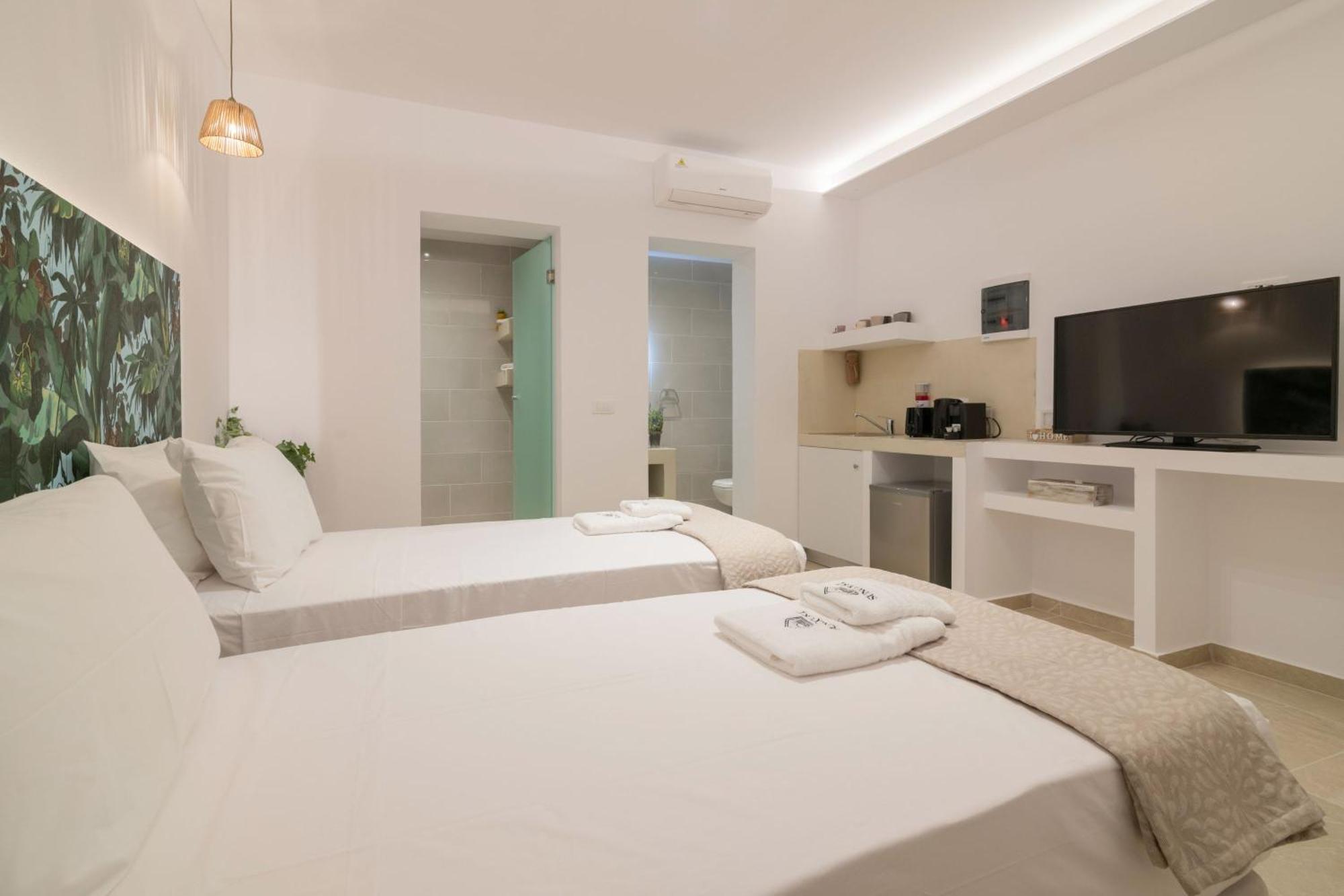 Suncourt Lux Rooms ลากานาส ห้อง รูปภาพ